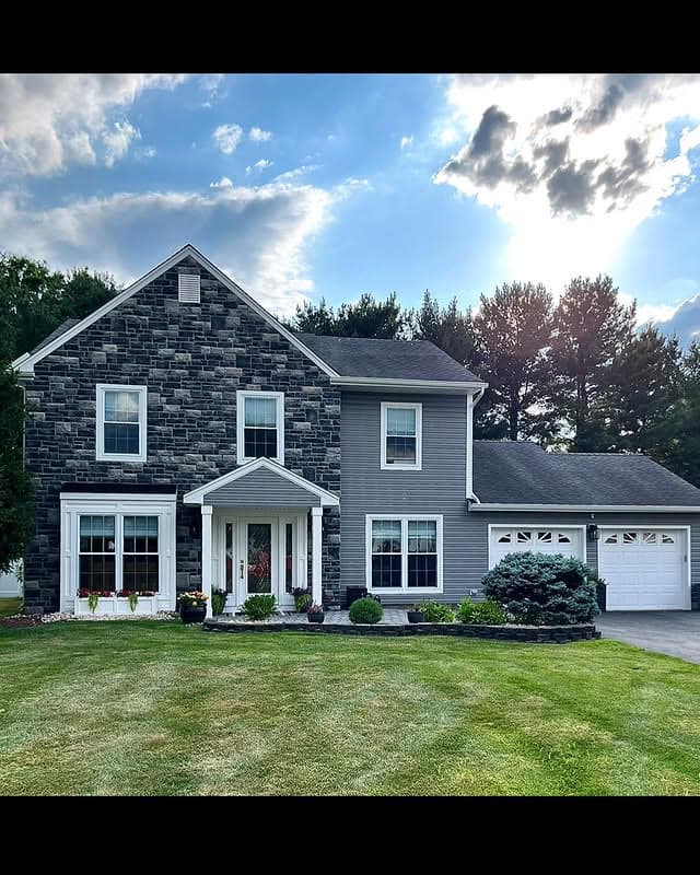 Natural stone veneer facade, completed by Fernando Masonry in Manalapan, NJ